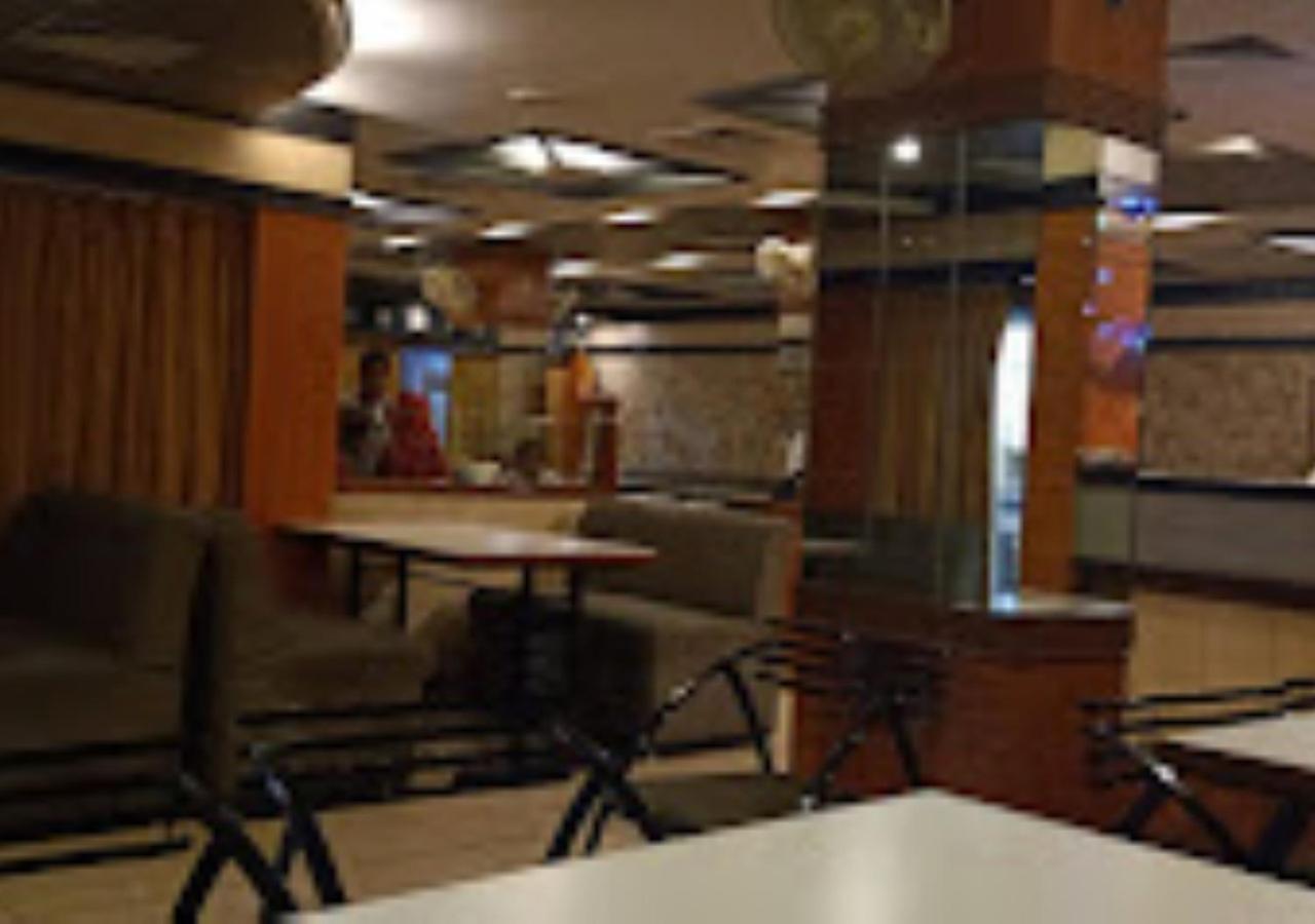 Hotel Mayur Restaurant Chandrapur Eksteriør bilde